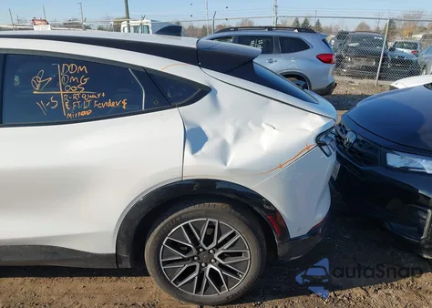 2024 Ford Mustang Mach-E Premium z USA, uszkodzony, nr VIN 3FMTK3SU8RMA04666